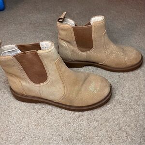 UGG shimmer Beige Ankle Booties